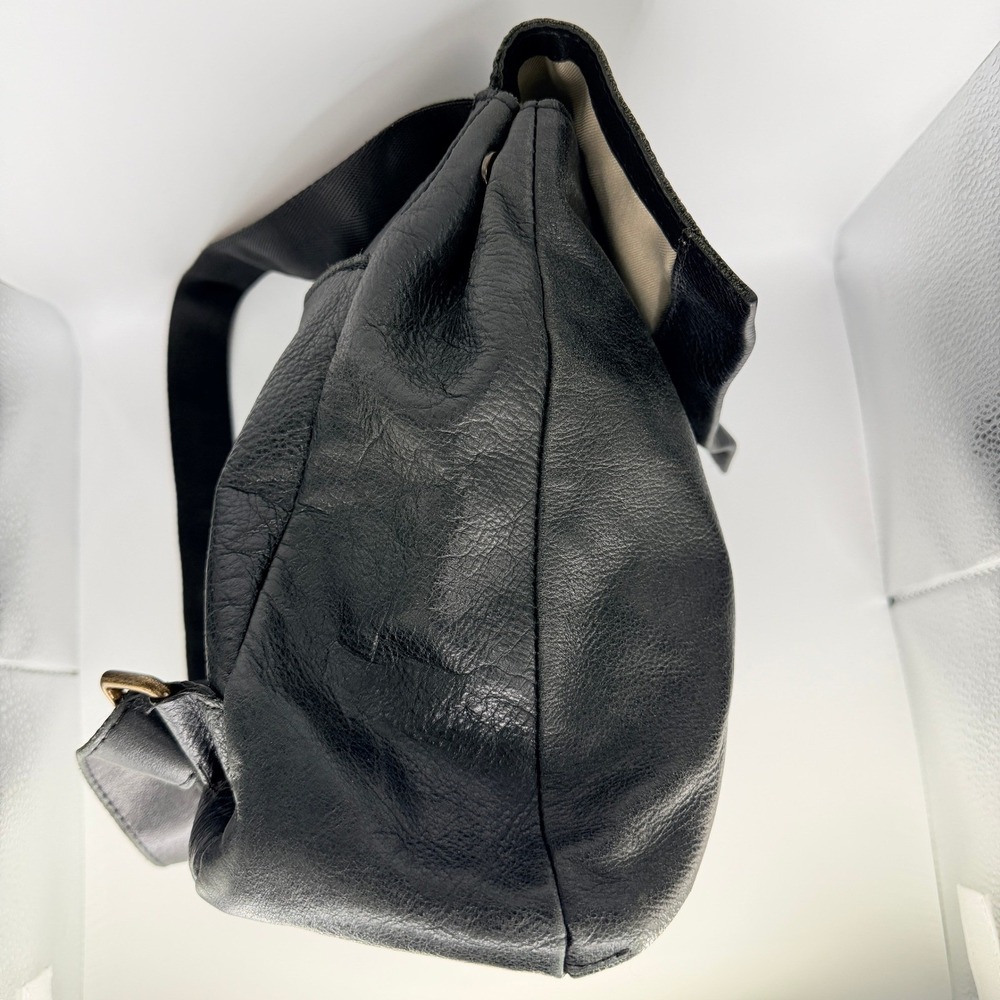 American Leather Co Black Pebbled Leather Flap Backpack Small Rucksack Bag - Picture 13 of 16
